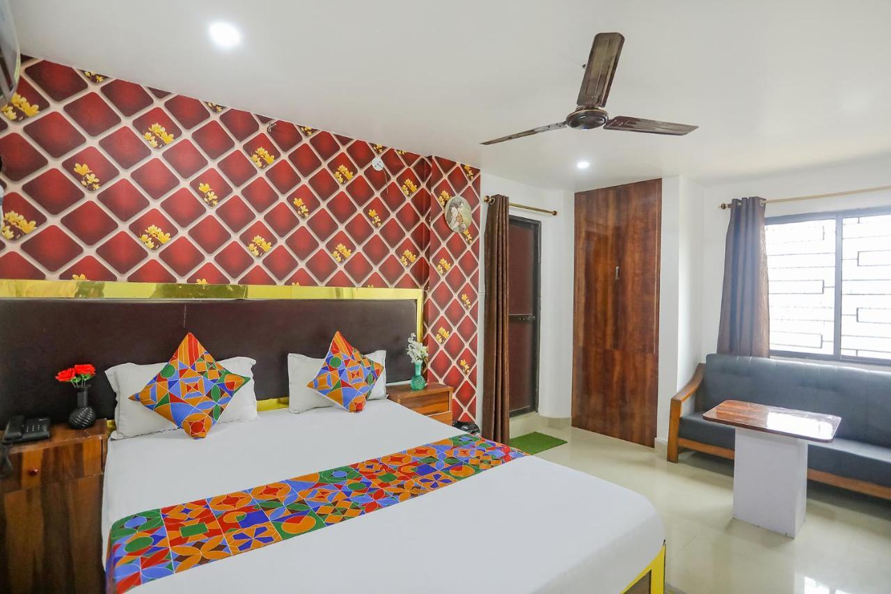 Fabexpress Umbrella Hotel Danapur Luaran gambar