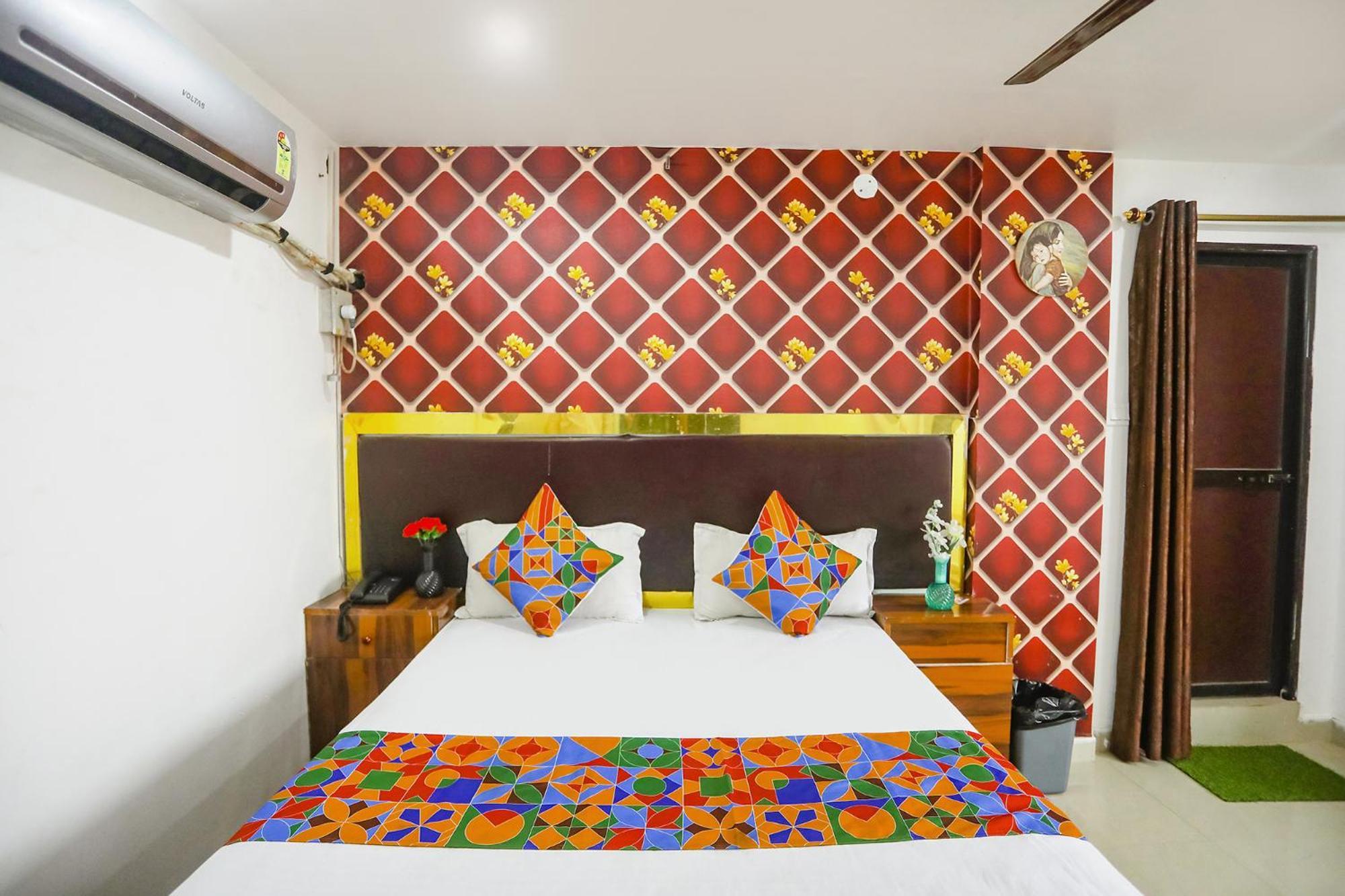 Fabexpress Umbrella Hotel Danapur Luaran gambar